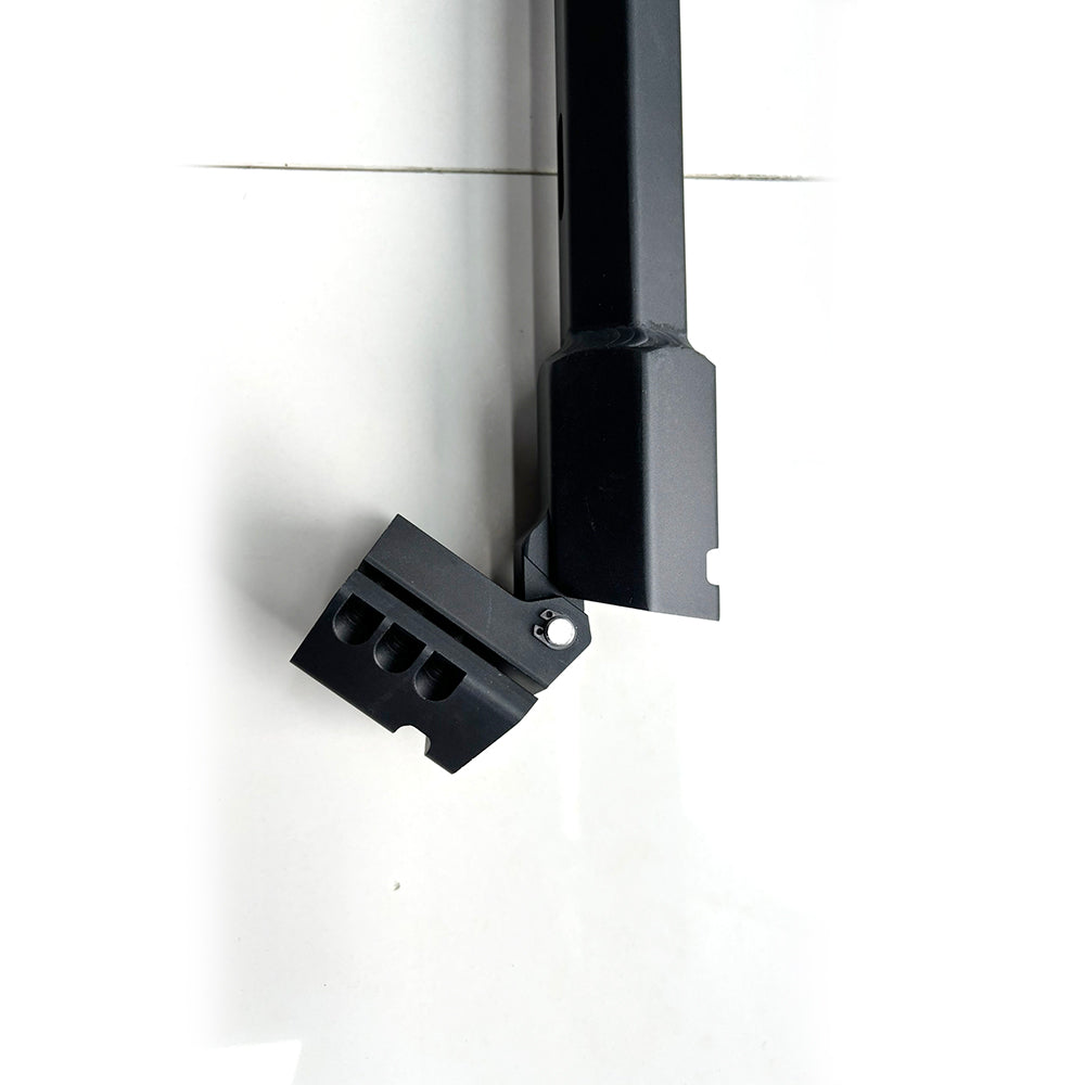 Main pole